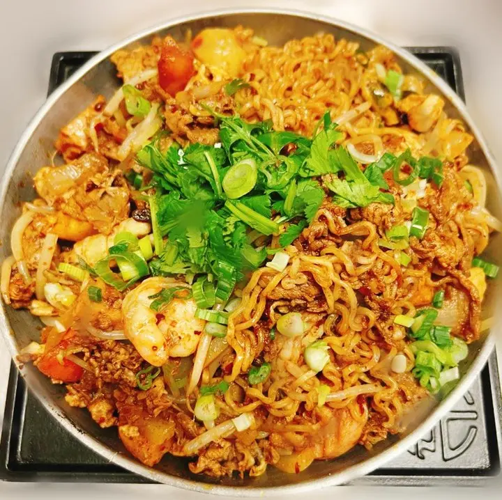 Restaurant or food photograph published by Basil Thai