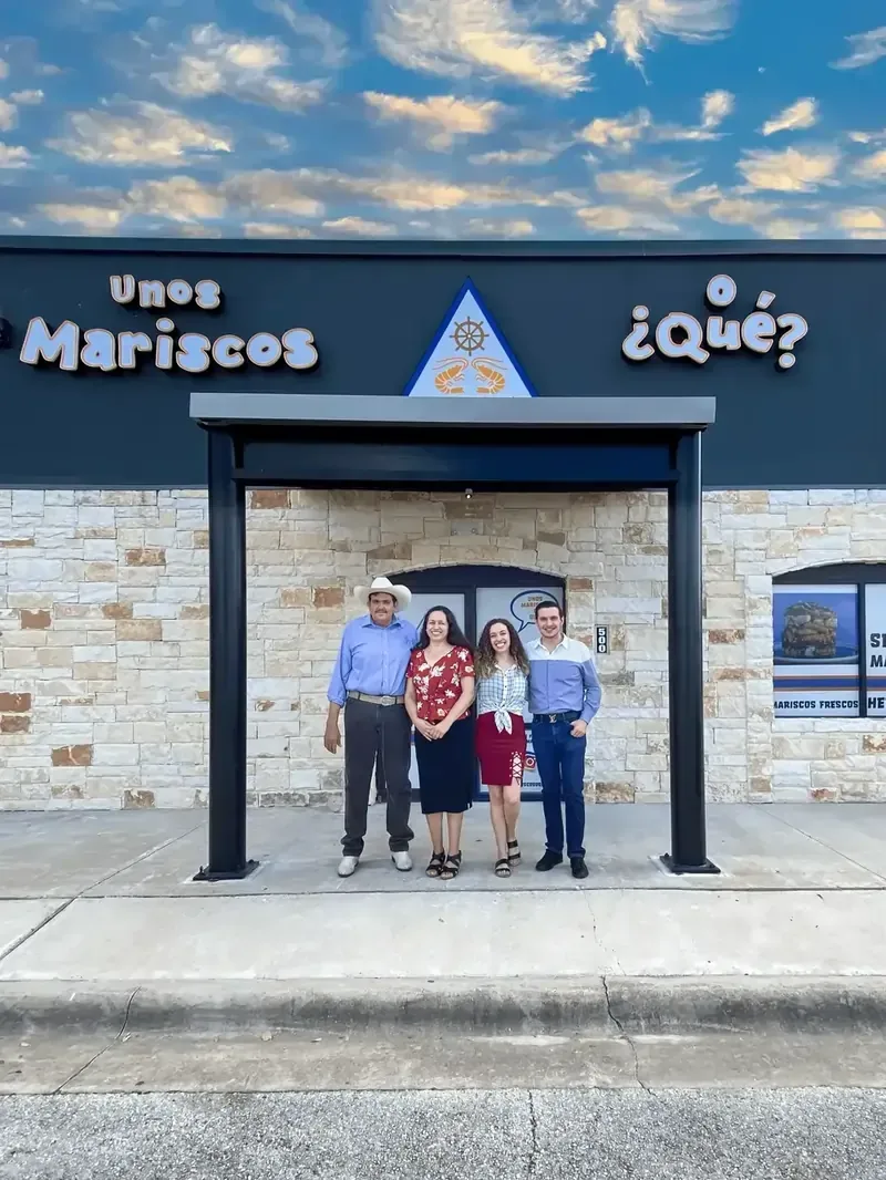 Restaurant or food photograph published by Unos Mariscos O Que